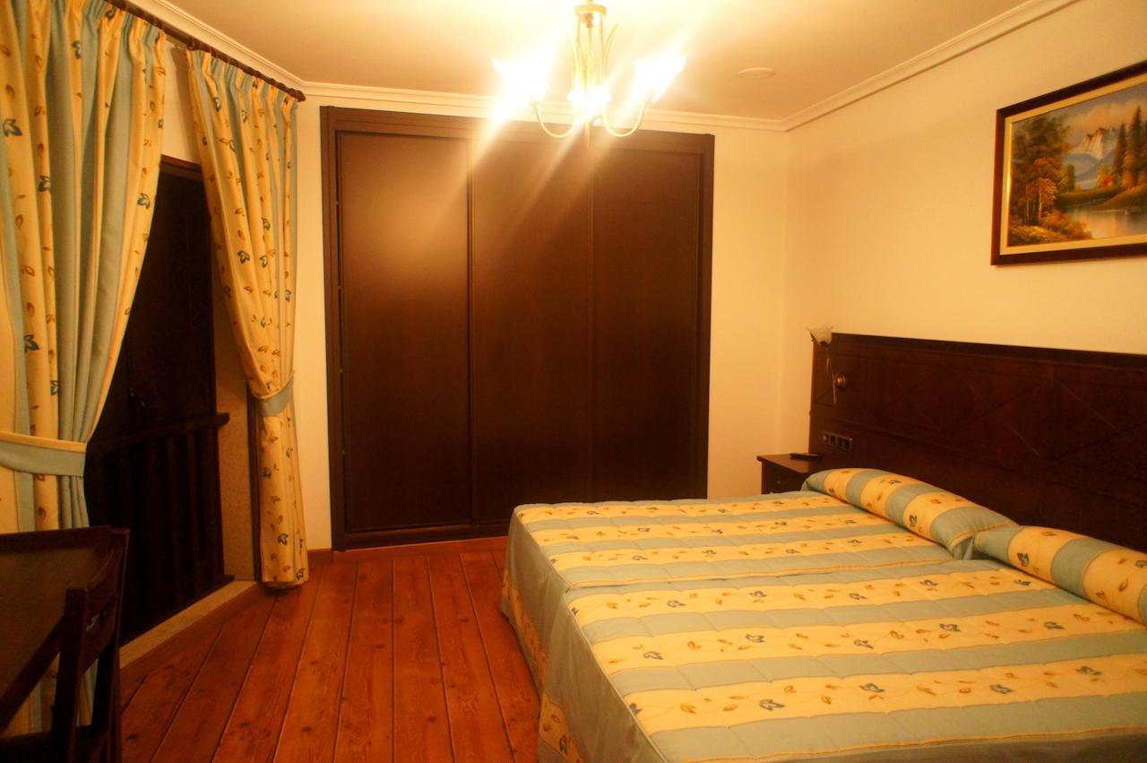 Mirador Da Ribeira Hotel Viana do Bolo Phòng bức ảnh