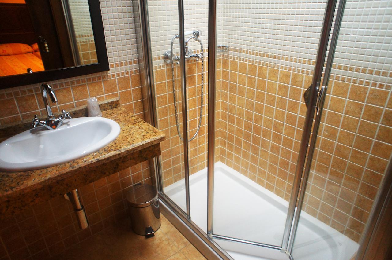 Mirador Da Ribeira Hotel Viana do Bolo Phòng bức ảnh